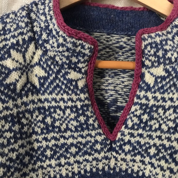Exquisite Fair Isle Sweater - Picture 2 of 5